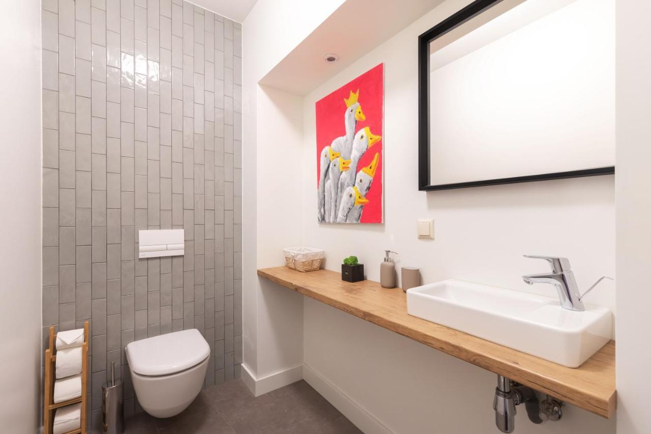 Pilies Street Exclusive Apartment By Reside Baltic Vilnius Luaran gambar